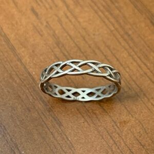 Celtic Knots Ring 925 Sterling Silver size 9